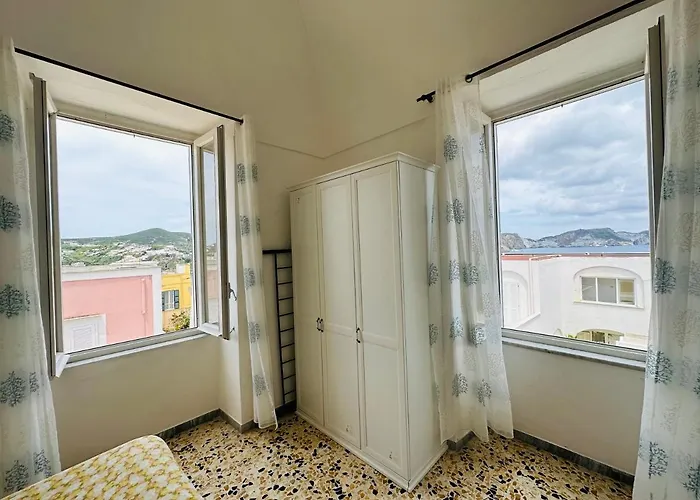 Casa Borbone - Immobilevante * Ponza
